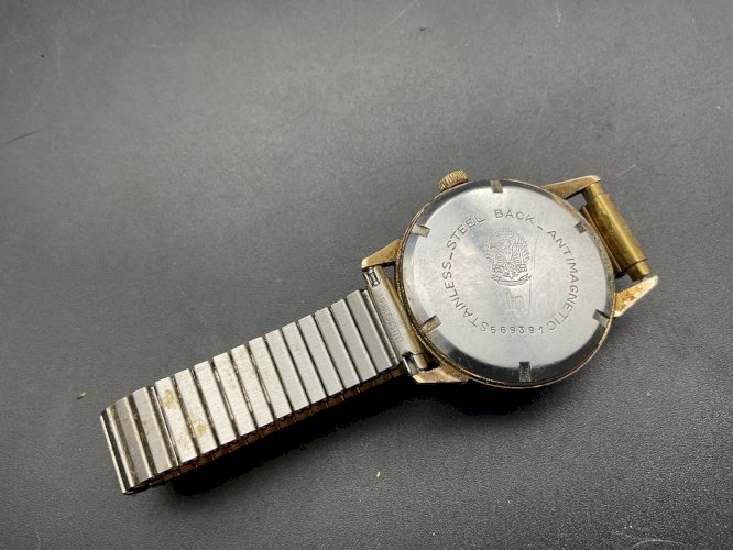 LIP Dauphine - Montre mécanique - plaque or