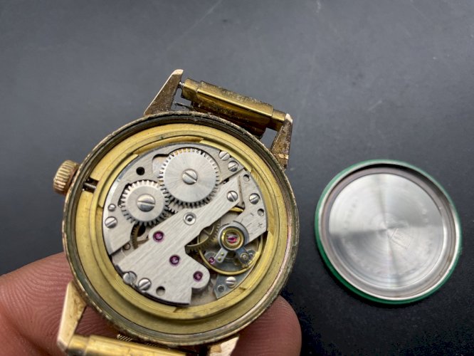 LIP Dauphine - Montre mécanique - plaque or