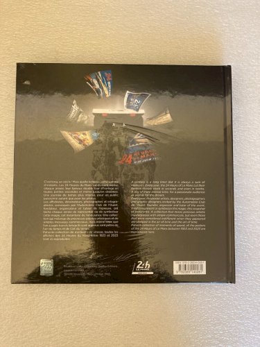 livre  24 Heures du mans  un siecle d'affiches 100 ans 24 heures du mans