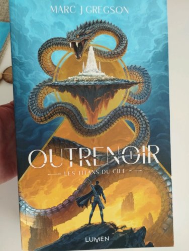 Livre outrenoir tome 1 neuf broché