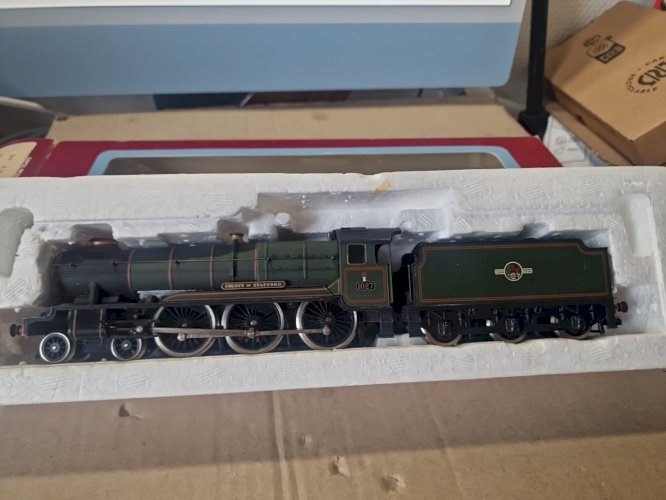 loco H.O neuve boite Dapol County Of Stafford 1027 railways ltd (Hong Kong)