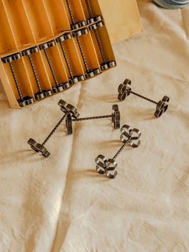 Loïs, le lot de 12 porte-couteaux vintage N°440