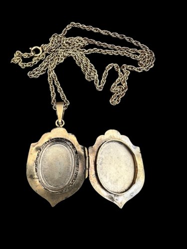 long collier Médaillon souvenir XIXe siècle Ancien Charme Romantic Antic Locket