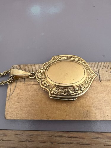 long collier Médaillon souvenir XIXe siècle Ancien Charme Romantic Antic Locket