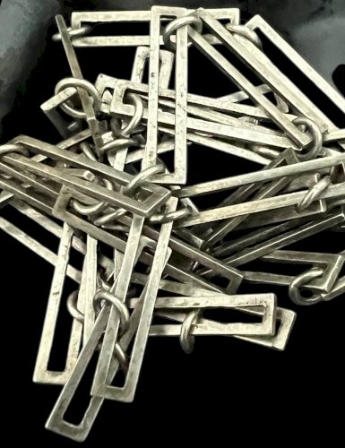 Long collier sautoir design vintage vers 1970 unisexe géométrique argent massif