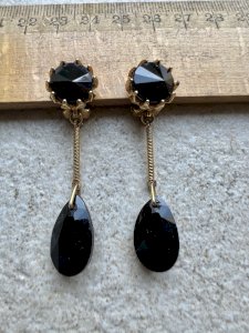 Longue Boucles D’oreilles Gouttes  Noire Vers 1950 Vintage Ancienne Clip Couture