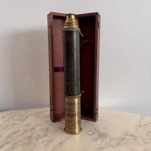 19th century marine telescope in leather and brass with mahogany case M3694