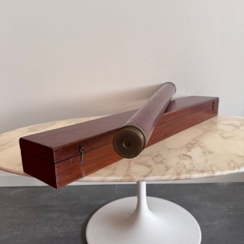 Longue-vue de marine XIXe en laiton et bois et boite en acajou M3704