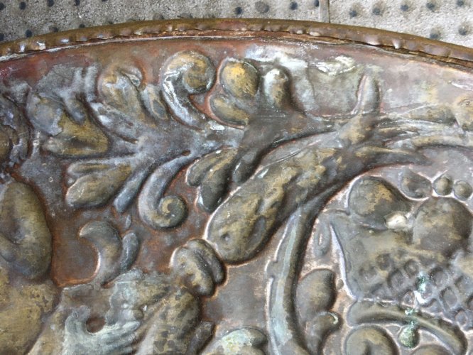 Lot 2 Plateau XIXe Cuivre Laiton Repoussé Sculpté  Henry IV Aumonier