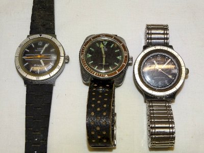 -LOT 3 MONTRES MECANIQUES TIMEX AUTOMATIQUE YEMA JUNIOR KELTON A RESTAURER