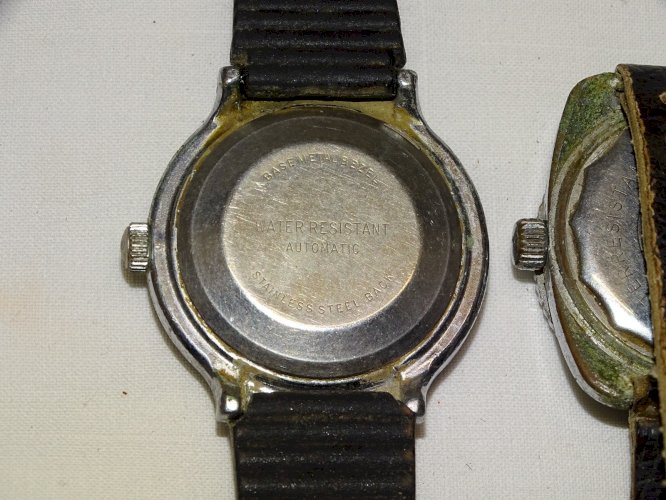 -LOT 3 MONTRES MECANIQUES TIMEX AUTOMATIQUE YEMA JUNIOR KELTON A RESTAURER