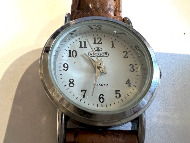 Lot 4 montres vintage mécaniques – Dufor Suisse, Fingerhut, Anigo, Enya