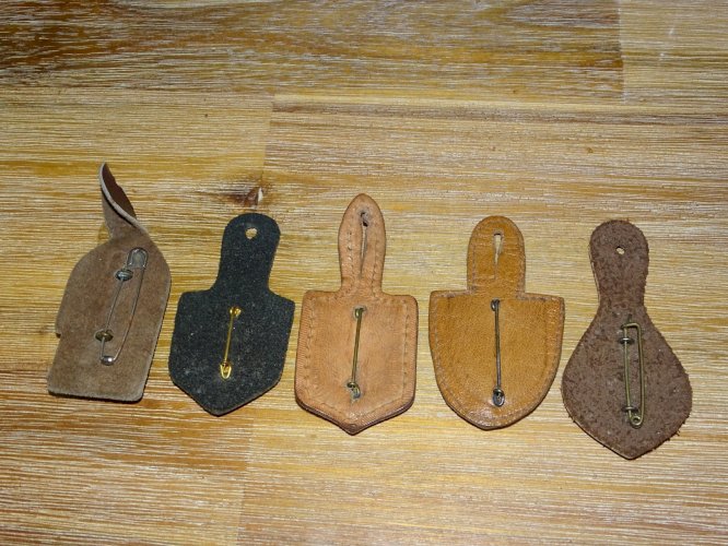 -LOT  5 INSIGNES PUCELLES GENERAL ELBE CHASSEURS D'AFRIQUE GRANDES UNITES etc  D