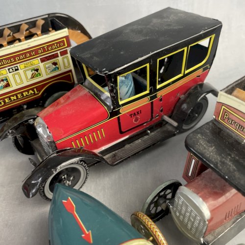 Lot 5 véhicule voiture bus miniature vintage en tôle à remonter mais sans clef