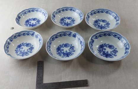 Lot 6 anciennes coupelles, décor Blue Onion / porcelaine Tchécoslovaquie / Czech