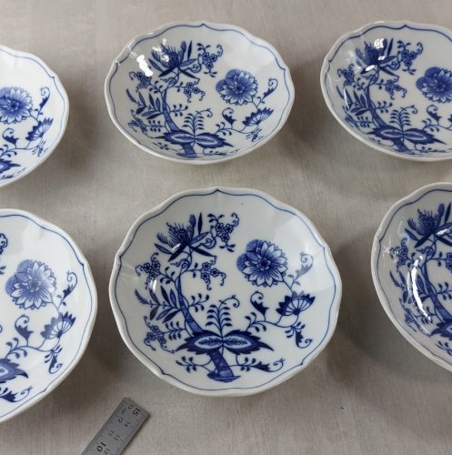 Lot 6 anciennes coupelles, décor Blue Onion / porcelaine Tchécoslovaquie / Czech