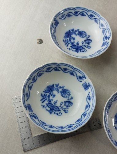 Lot 6 anciennes coupelles, décor Blue Onion / porcelaine Tchécoslovaquie / Czech