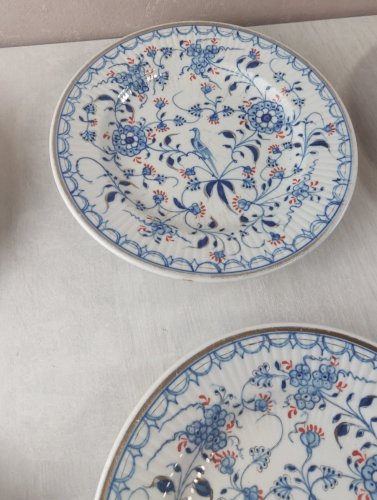 Lot 6 assiettes en porcelaine, décor fleurs et oiseaux, Greiner Rauenstein