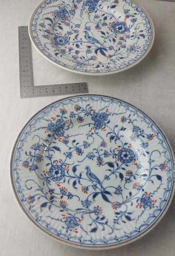 Lot 6 assiettes en porcelaine, décor fleurs et oiseaux, Greiner Rauenstein