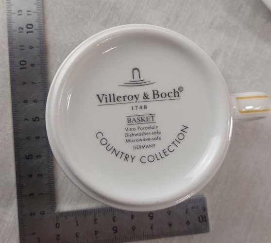 Lot 6 tasses + 6 sous tasses à café, décor Basket, en céramique Villeroy & Boch