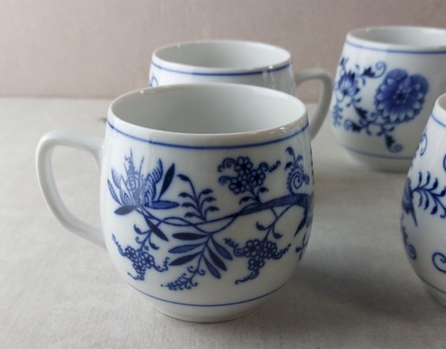 Lot 6 tasses / mugs banak, décor Blue Onion / porcelaine Tchécoslovaquie / Czech