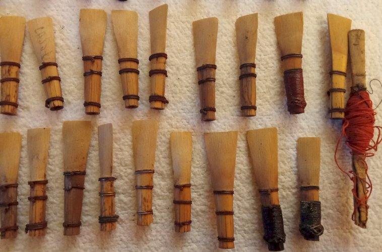 Lot 67 Anche Hautbois Instrument  Musique à vent Ancien Old Wind Instrument