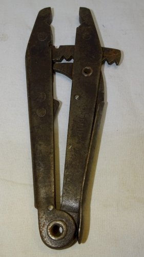 -LOT  7 CLES A MOLETTE CLES ANGLAISES DONT VERJOUX SUB SAM etc... OUTIL ANCIEN D