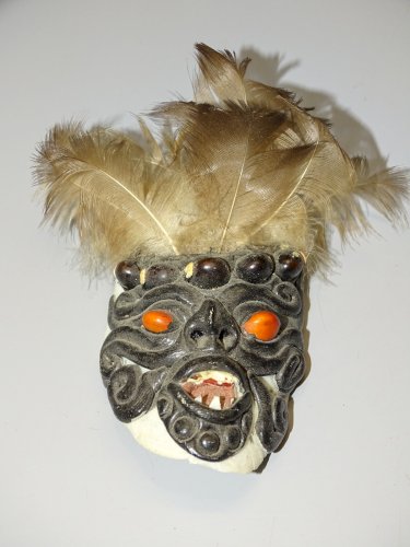 -LOT 9 OBJETS SOUVENIRS DE VOYAGE DIFFERENTS PAYS D'ASIE DIFFERENTES MATIERES  D