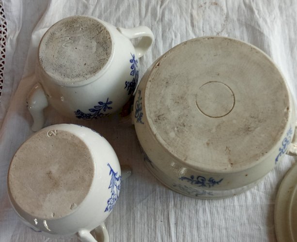 Lot Anciens Pot à Lait Théière Soupière Céramique Saint Uze/Art Table Ancien
