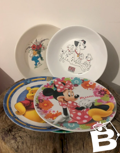 Lot d assiettes enfants en plastique