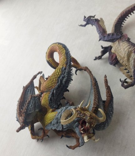 Lot d'anciennes figurines, dragons McFarlane, TMP