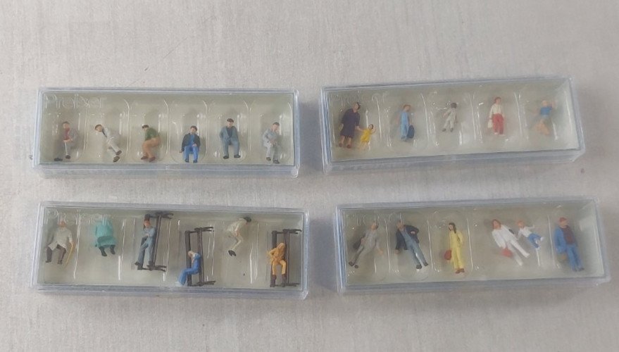 Lot d'anciennes figurines, maquette train HO, Preiser 14004 14041 14042 14084