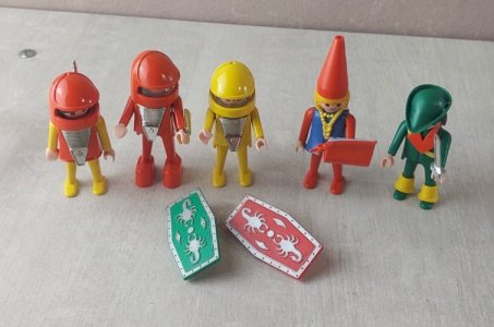 Lot danciennes figurines, médiévales / Moyen Age, astronaute, Playmobil Geobra
