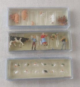 Lot d'anciennes figurines, pour maquette train HO, Preiser 10044 14162 14167