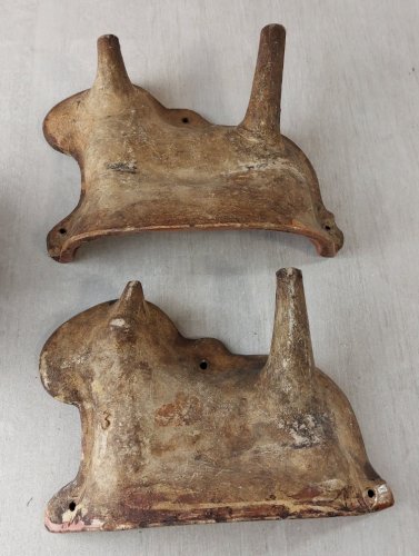Lot d'anciennes moitiés de moules forme agneau, en terre cuite vernissé, Alsace ^