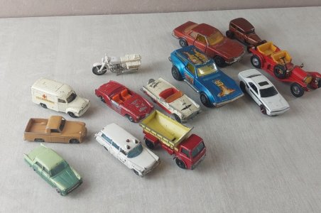 Lot d'anciennes voitures, en métal, Matchbox, vintage