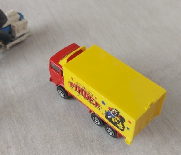 Lot d'anciens camions, en métal, Majorette, vintage