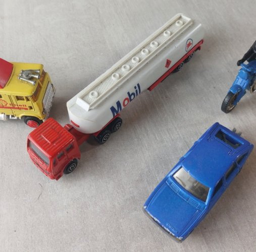 Lot d'anciens camions, en métal, Majorette, vintage