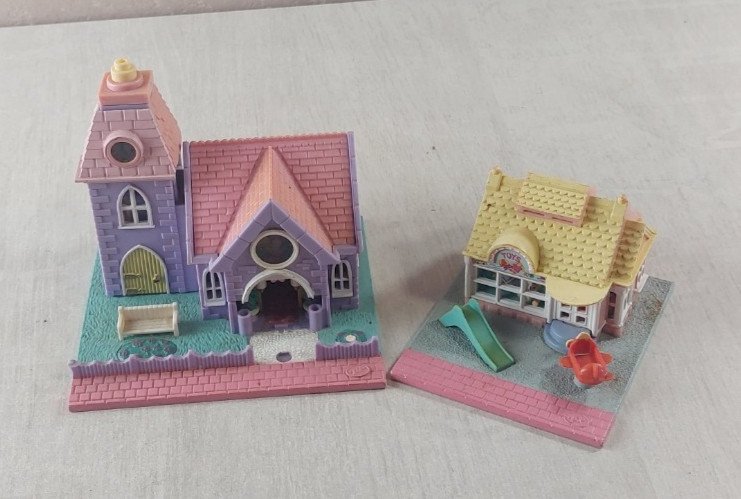 Lot d'anciens Polly Pocket, chapelle mariage + magasin de jouet, Bluebird