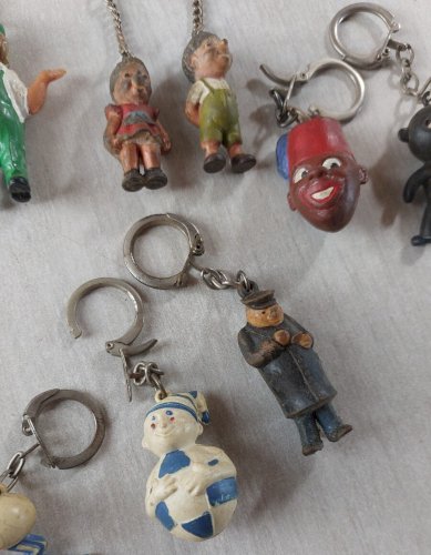 Lot d'anciens portes clés publicitaires, divers, vintage