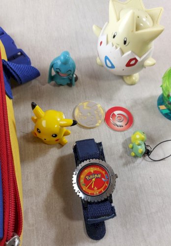 Lot d'anciens produits dérivés, Pokémon, vintage
