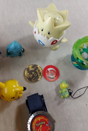 Lot d'anciens produits dérivés, Pokémon, vintage