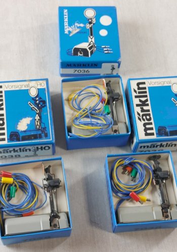 Lot danciens signaux avancés, Märklin, 7036 + 7038, en HO
