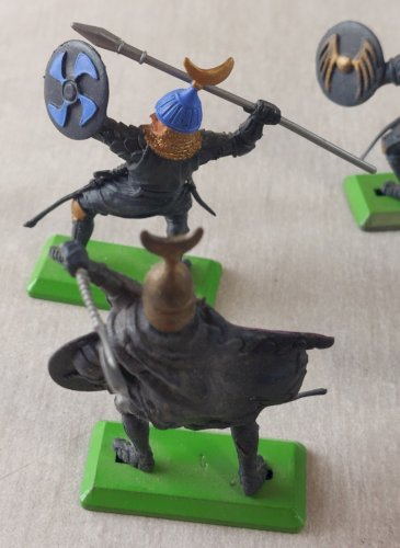 Lot d'anciens soldats, chevaliers / Moyen Age, Britains Deetail