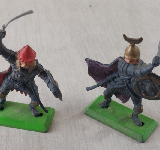 Lot d'anciens soldats, chevaliers / Moyen Age, Britains Deetail