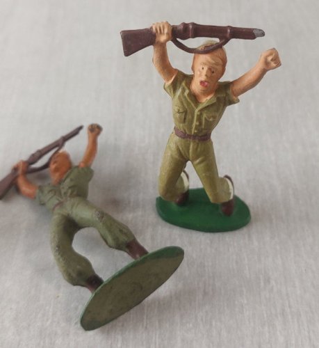 Lot d'anciens soldats en plastique, Légionnaire, Starlux