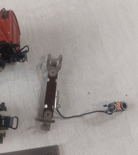 Lot d'anciens wagons dont grue 4611, Märklin, en HO