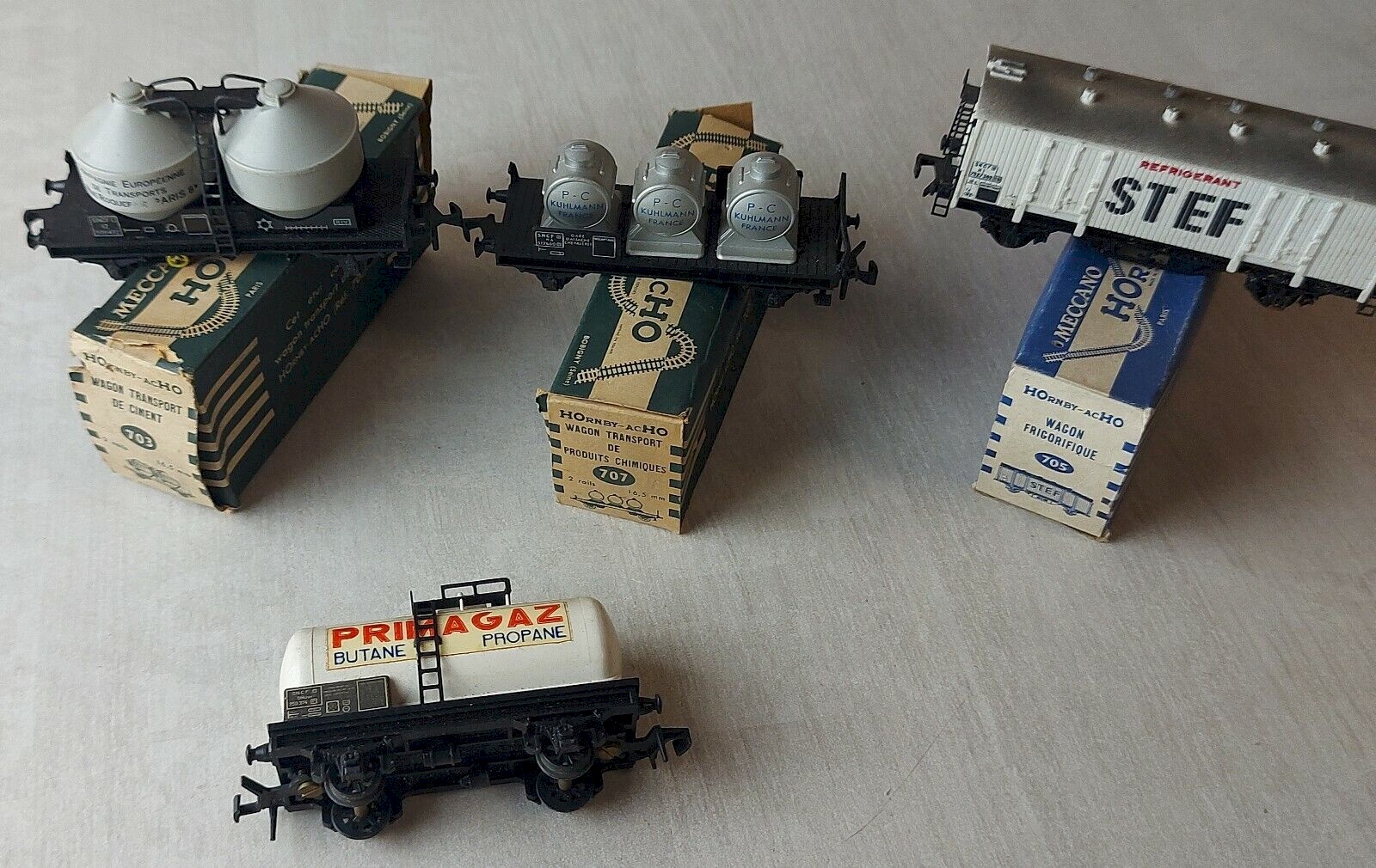 Wagons marchandises 0 O: 3555 Coffret Rétro avec loco sonore et ses 3