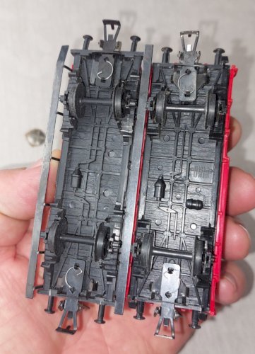 Lot d'anciens wagons / voitures, Union Pacific + Missouri Pacific, Piko, en HO