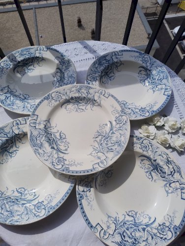 Lot d'assiettes kg Lunéville griffon 